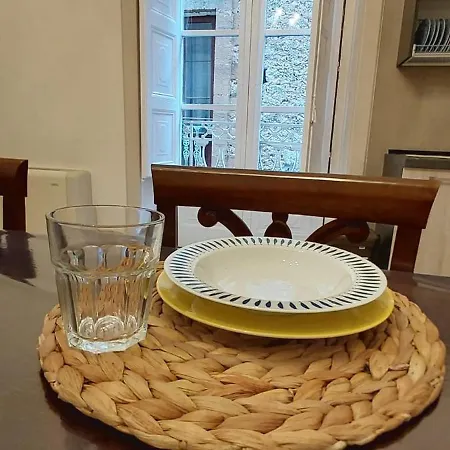 Aparthotel Garibaldi *